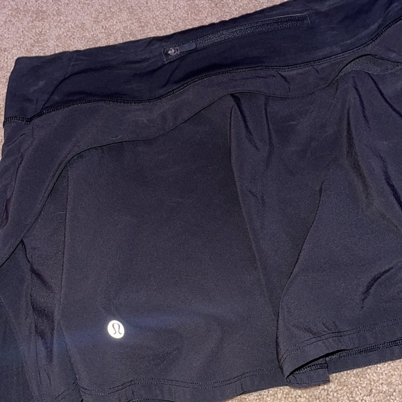 Black lululemon skort - Picture 3 of 7